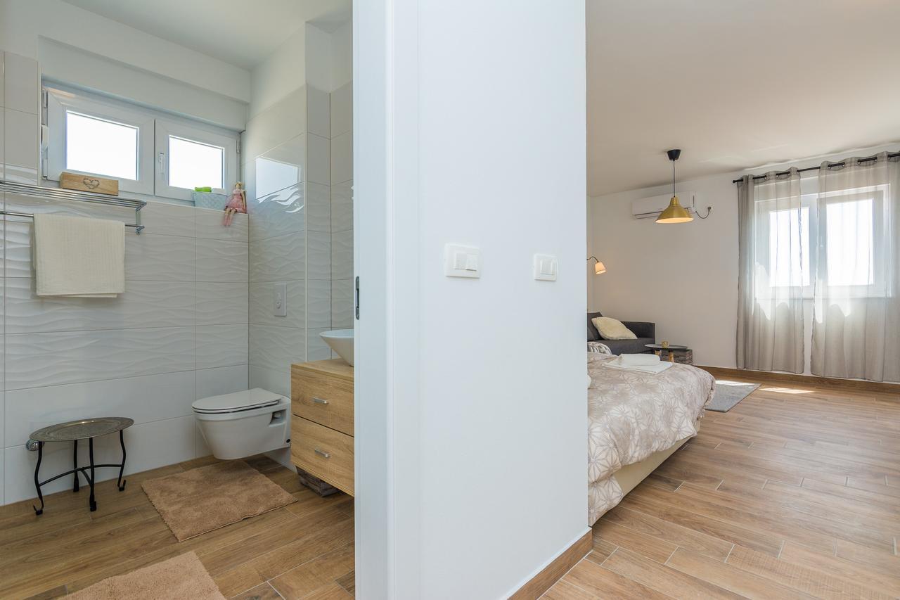 Apartments Marta 1 Задар Экстерьер фото