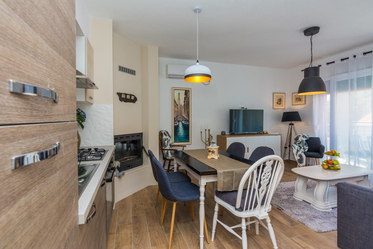 Apartments Marta 1 Задар Экстерьер фото