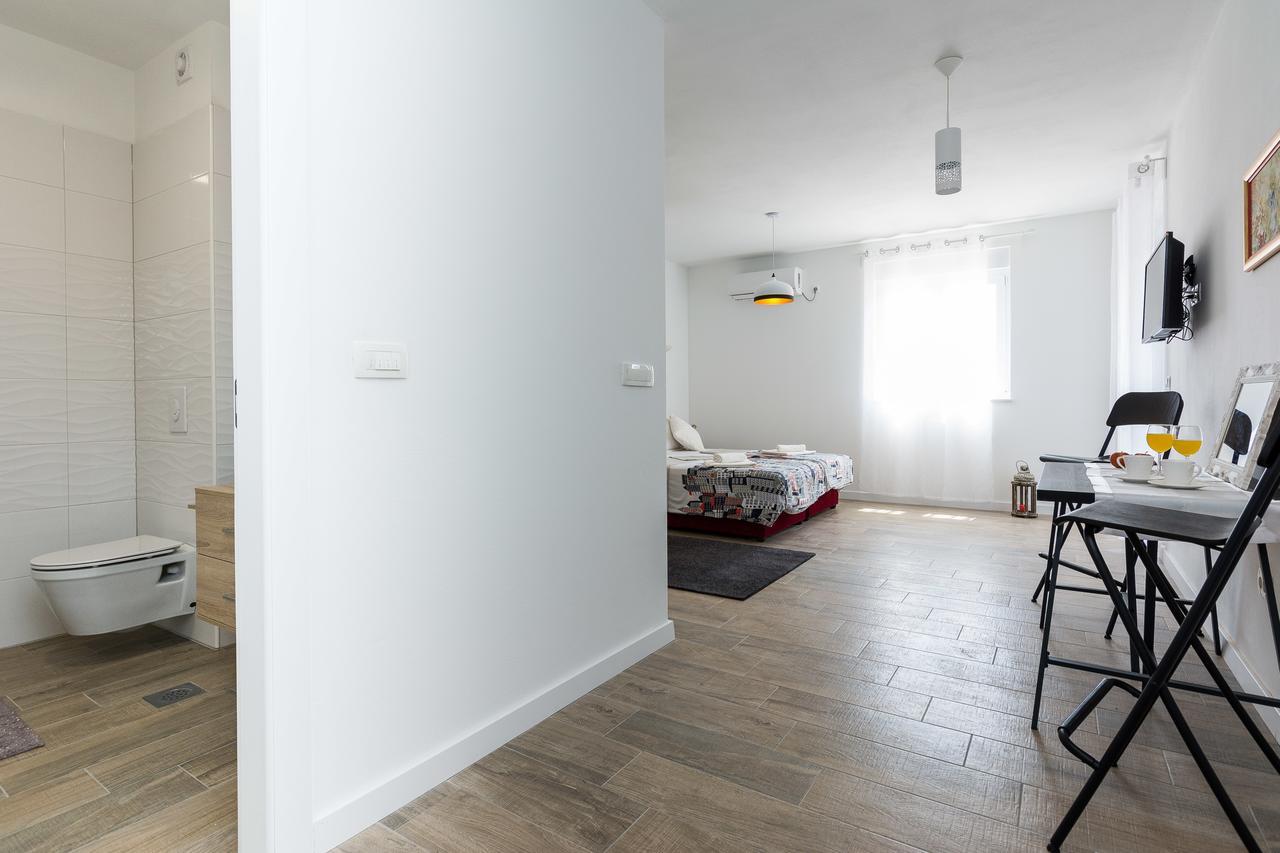 Apartments Marta 1 Задар Экстерьер фото