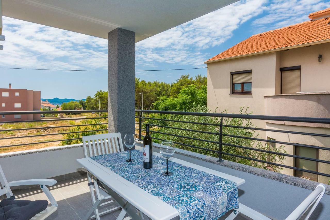 Apartments Marta 1 Задар Экстерьер фото